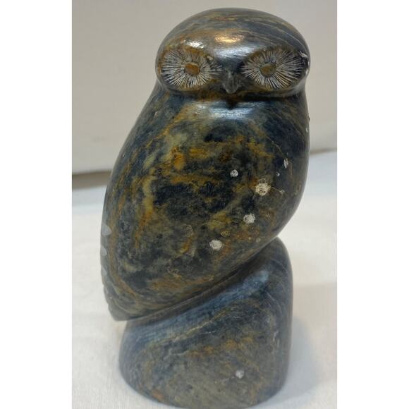 Large Native Chippewa Carved Stone Owl Sculpture By Chuck Poupart - Picture 9 of 15